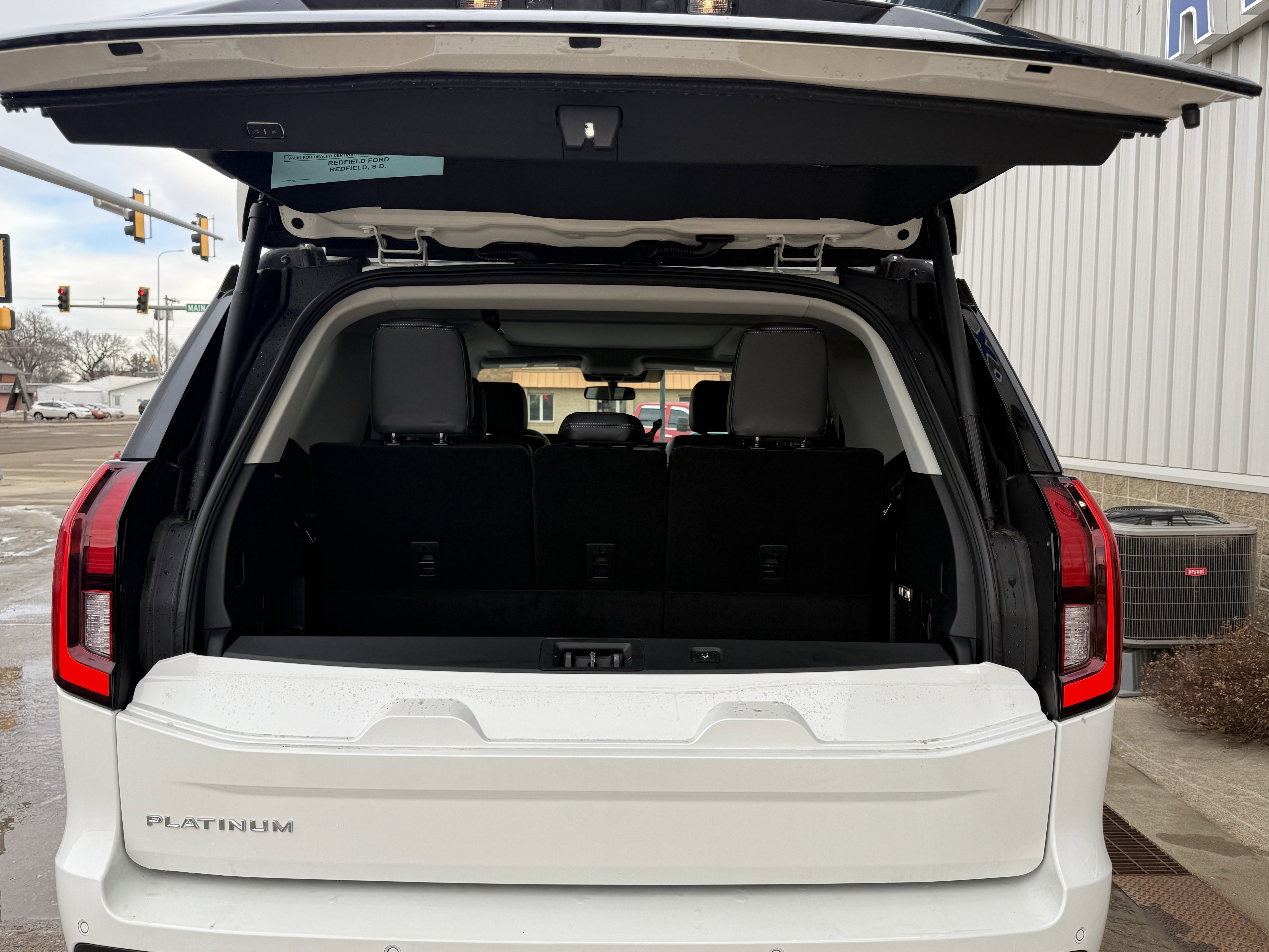 New 2025 Ford Expedition Platinum w/ Driver's Package AWD/4WD image 16