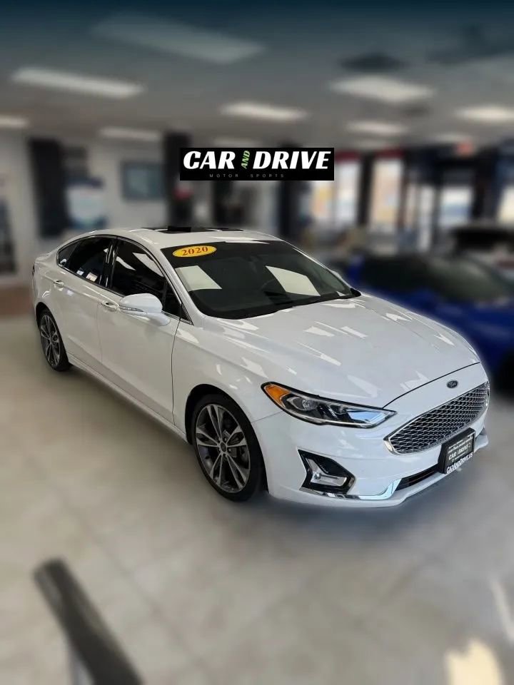 Used 2020 Ford Fusion Titanium image 2