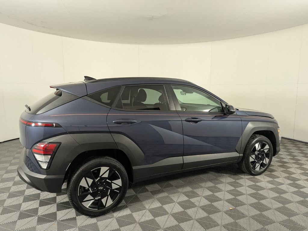 Used 2024 Hyundai Kona SEL image 5