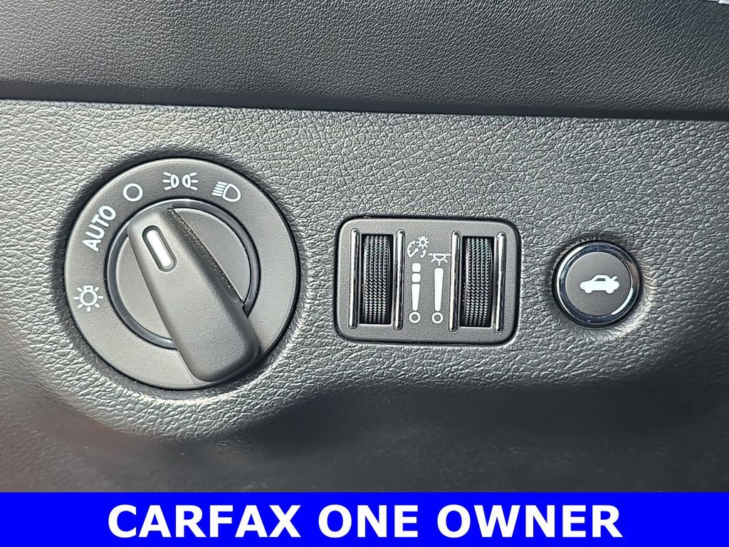 Used 2020 Dodge Challenger SRT Hellcat Redeye image 25