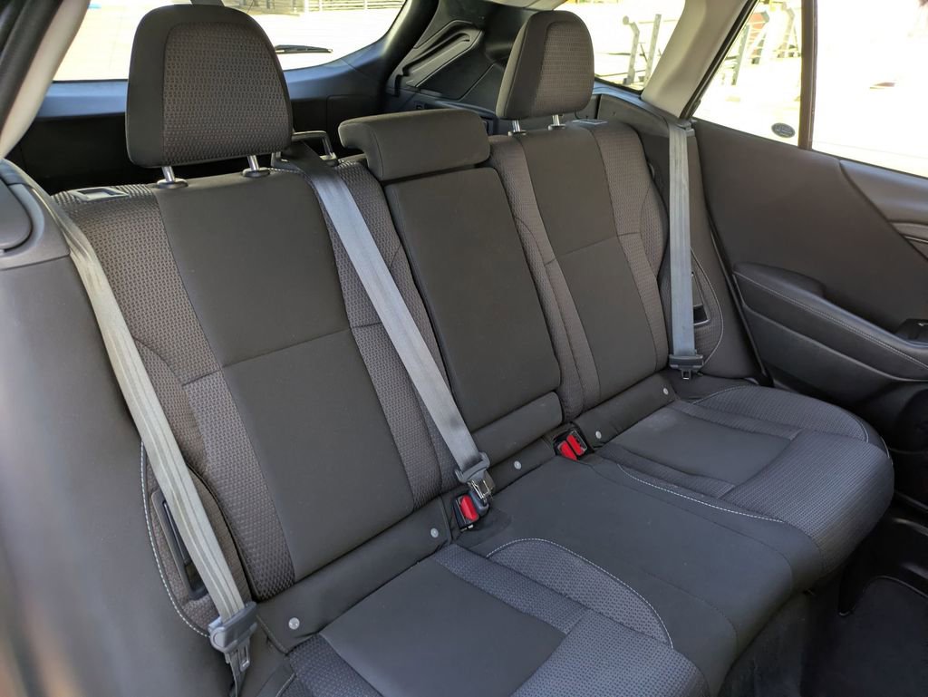 Used 2025 Subaru Outback Premium image 26