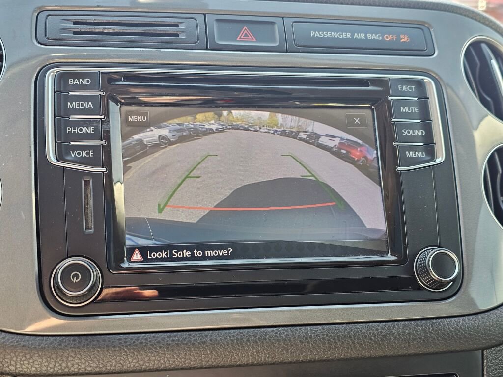 Used 2017 Volkswagen Tiguan Wolfsburg Edition AWD/4WD image 15