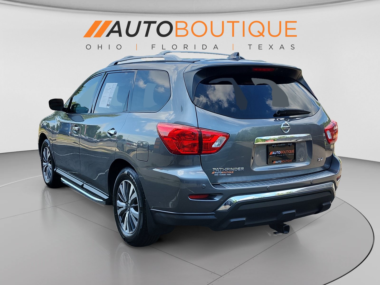 Used 2020 Nissan Pathfinder SV FWD image 3