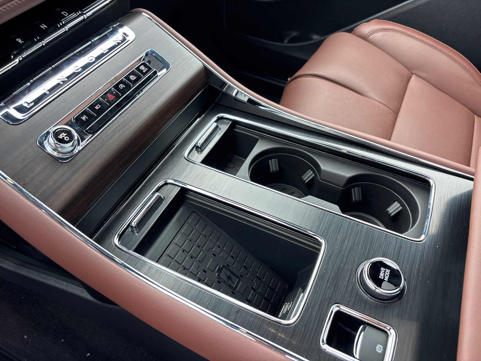 New 2026 Lincoln Aviator Reserve AWD/4WD image 23