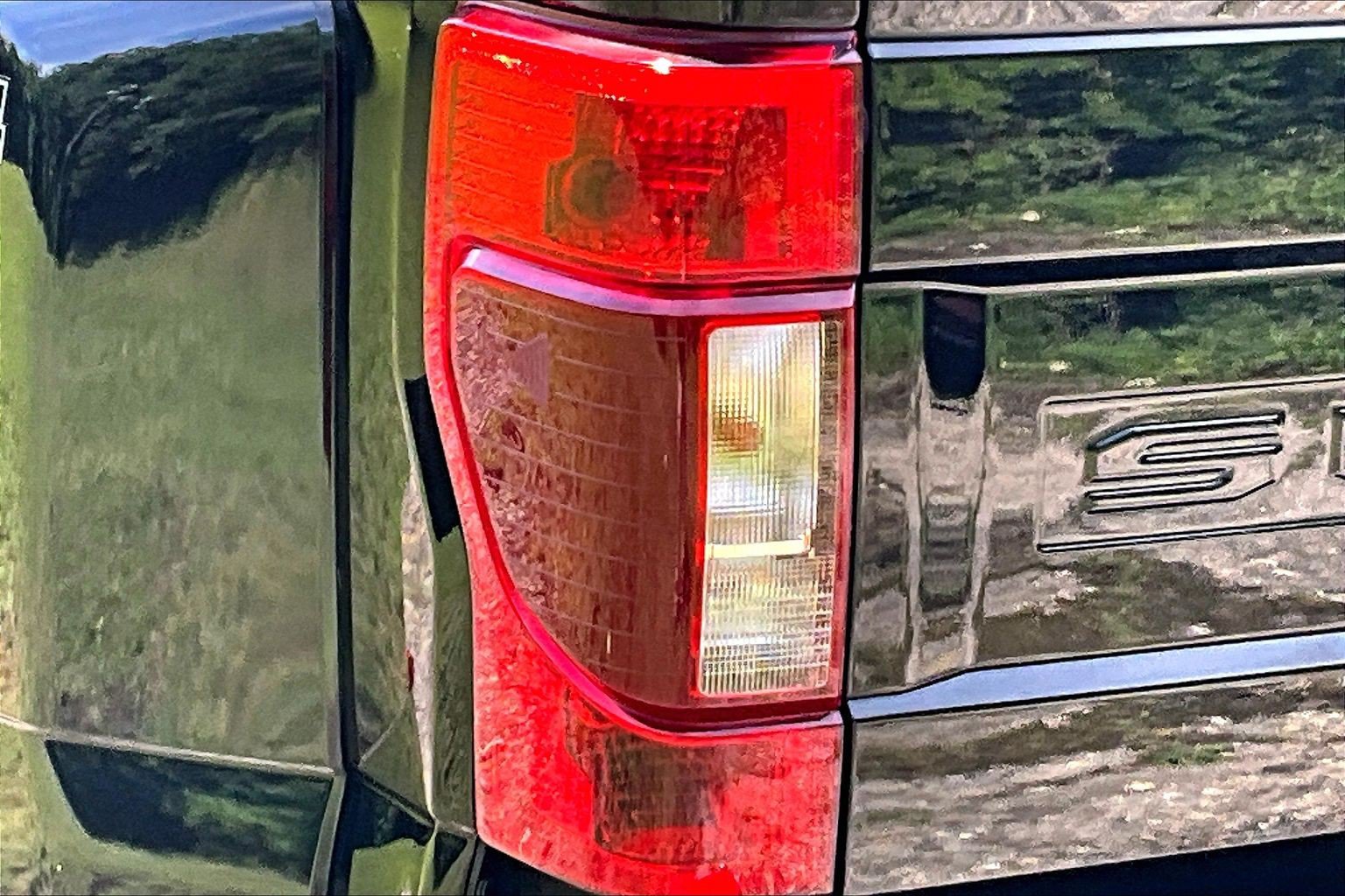 Certified 2020 Ford F450 XLT w/ XLT Premium Package AWD/4WD image 30
