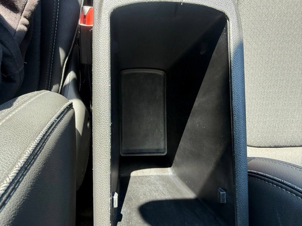 Used 2023 Buick Encore GX Preferred w/ Cold Weather Comfort Package FWD image 33