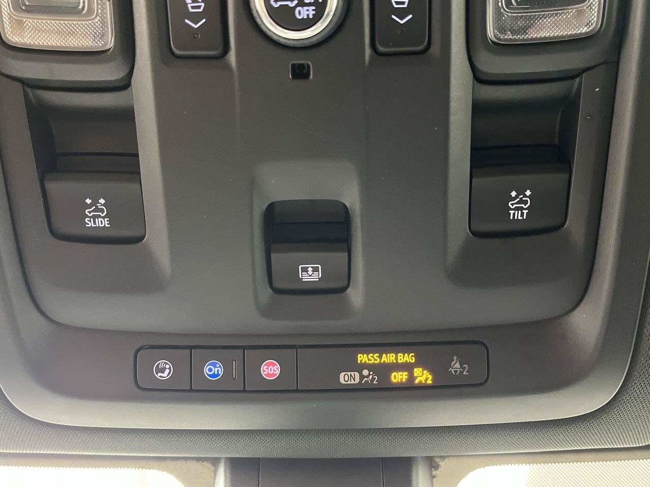 Certified 2021 Chevrolet Tahoe High Country AWD/4WD image 29