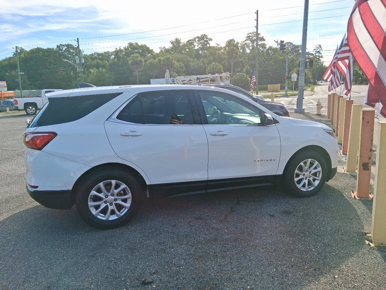 Used 2019 Chevrolet Equinox LT FWD image 5