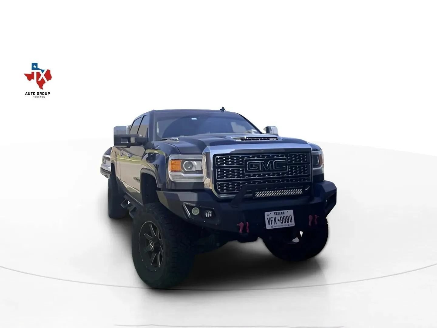Used 2018 GMC Sierra 2500 Denali w/ Duramax Plus Package AWD/4WD image 46