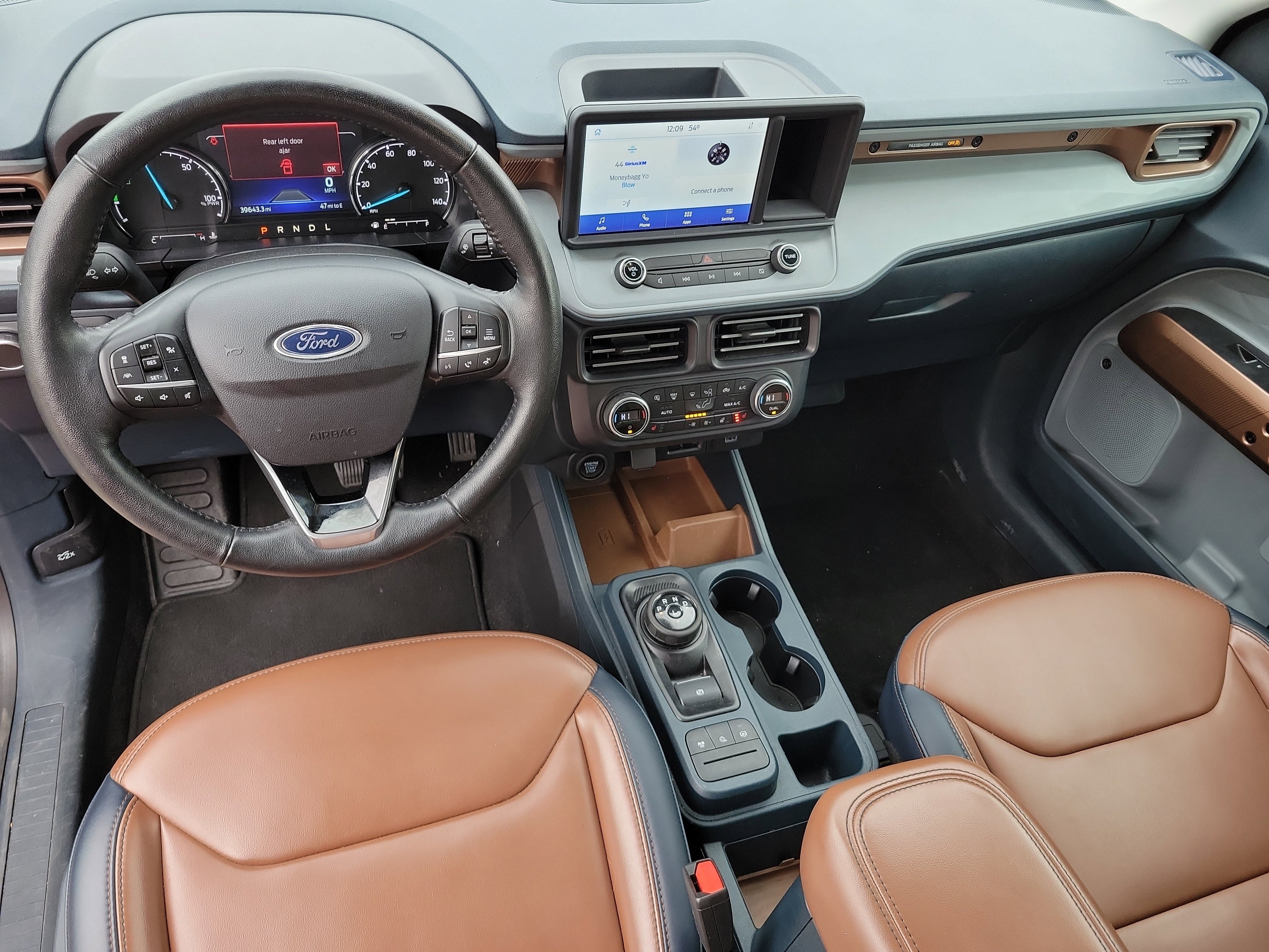 Used 2022 Ford Maverick Lariat w/ Lariat Luxury Package image 8