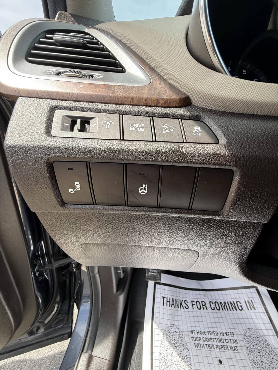 Used 2018 Hyundai Santa Fe Sport w/ Cargo Package FWD image 19