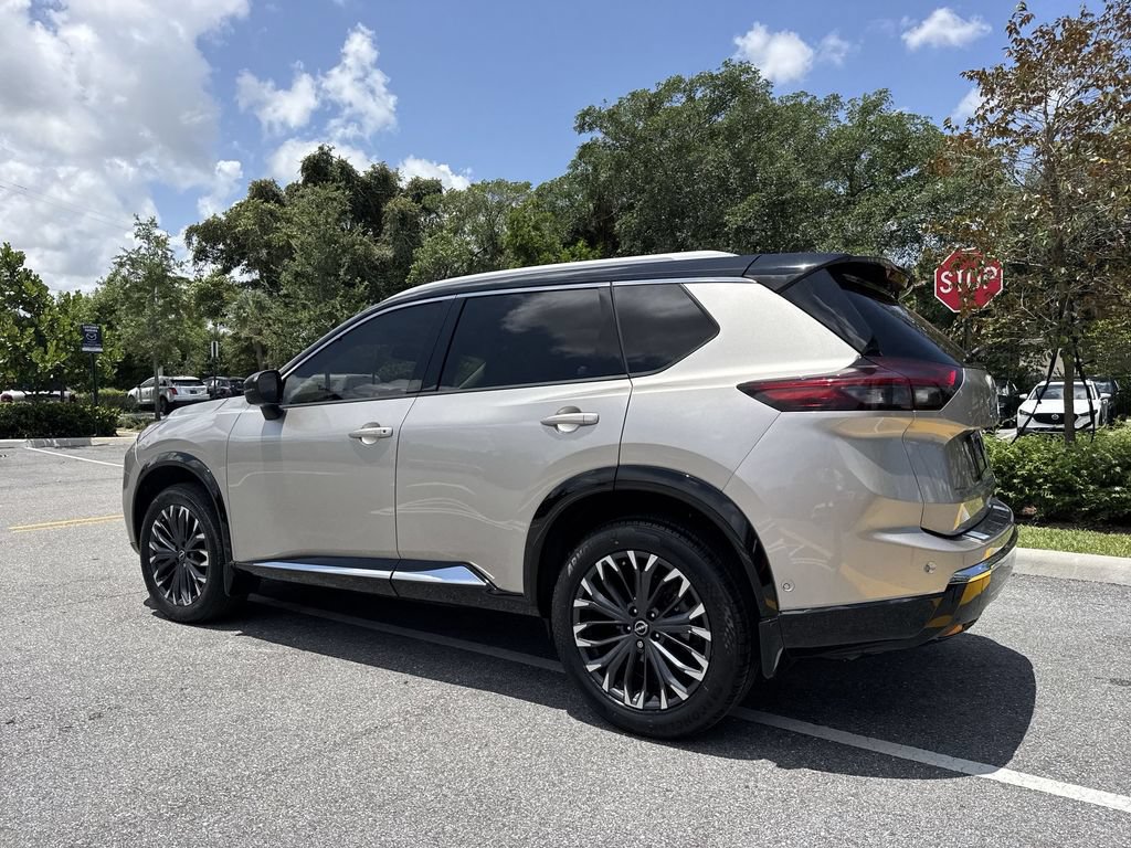 Used 2024 Nissan Rogue Platinum w/ Platinum Premium Package FWD image 26