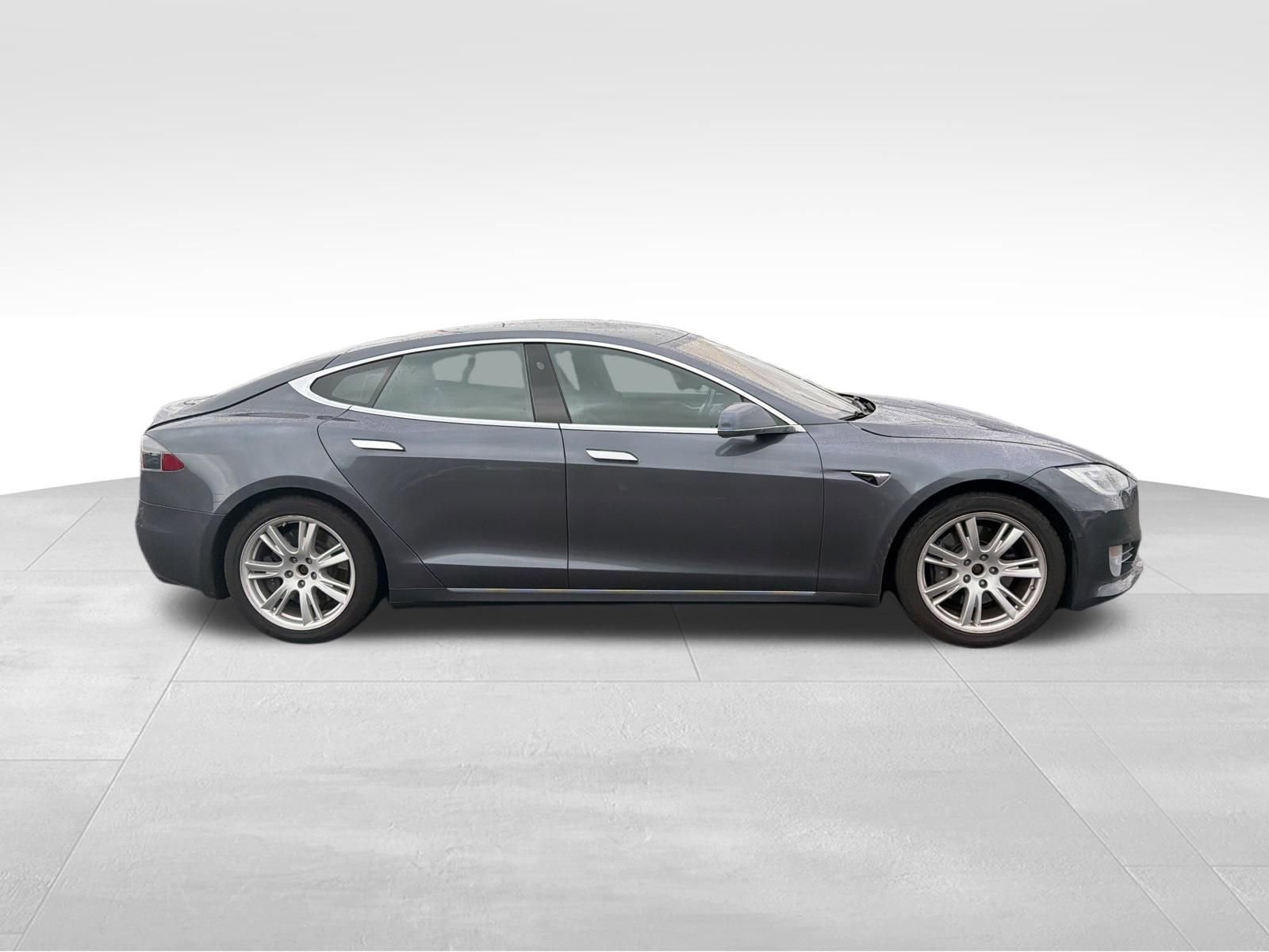 Used 2021 Tesla Model S Long Range Plus image 5