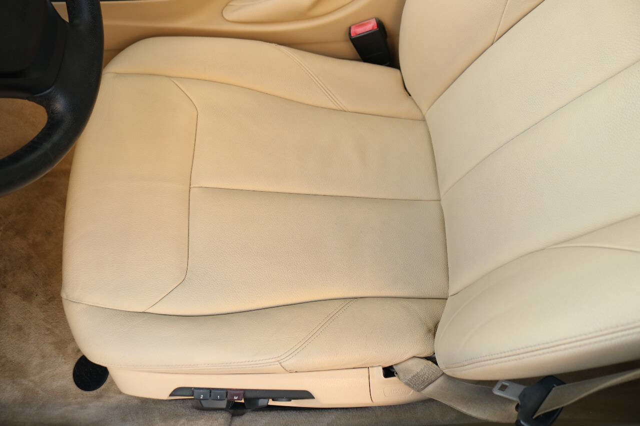 Used 2013 BMW 335i Sedan image 40