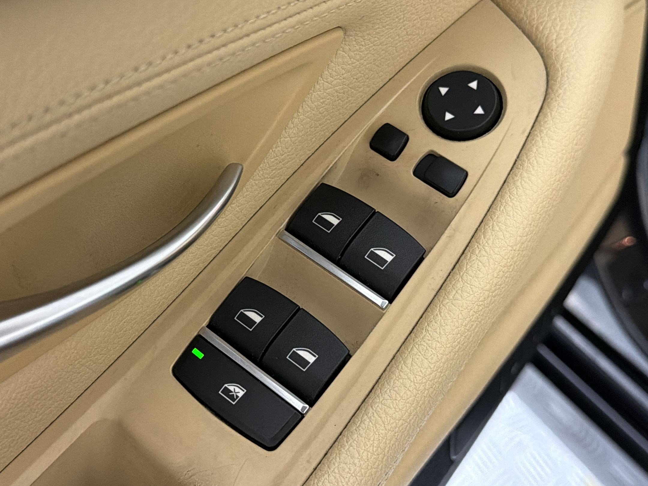 Used 2016 BMW 528i Sedan RWD image 12