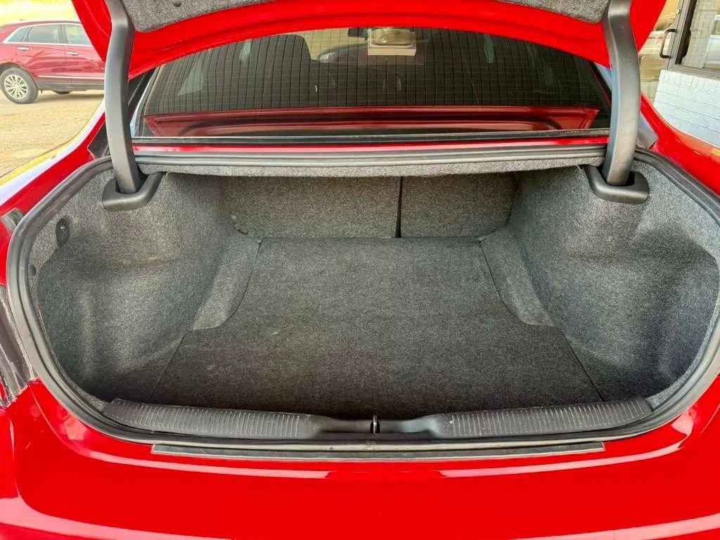 Used 2021 Dodge Charger SXT w/ Driver Convenience Group image 14