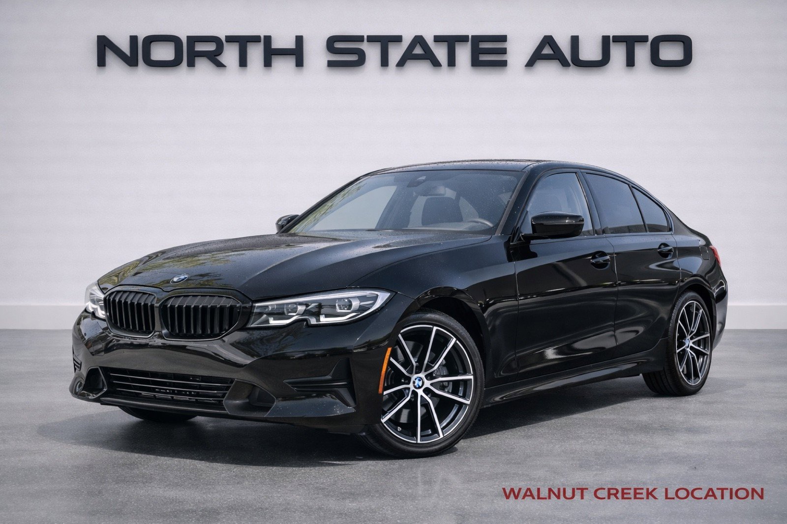 Used 2019 BMW 330i Sedan w/ Premium Package image 1