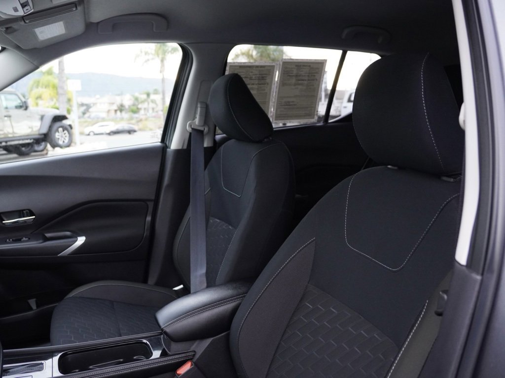 Used 2024 Nissan Kicks SV w/ Interior Electronics Package image 18