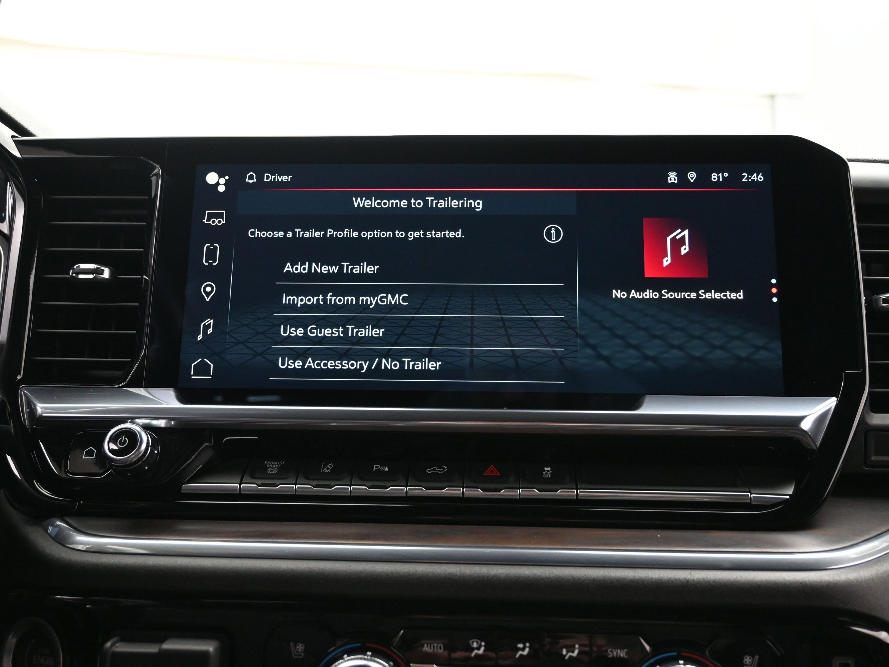 Used 2024 GMC Sierra 3500 SLT w/ SLT Convenience Package image 34