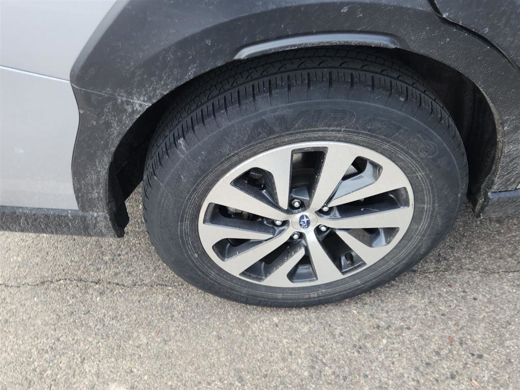 Used 2023 Subaru Outback Premium image 10