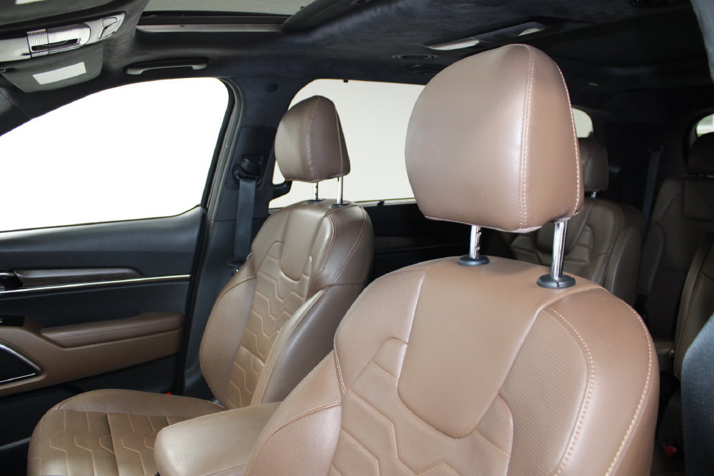 Used 2020 Kia Telluride SX w/ SX Prestige Package AWD/4WD image 13