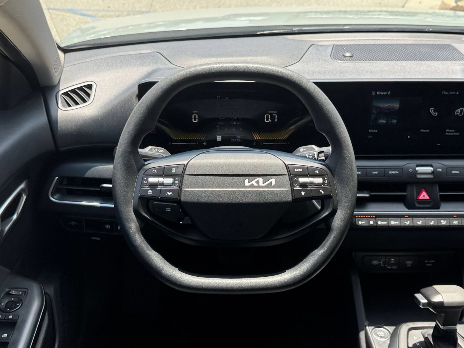 Used 2025 Kia K4 FWD image 28