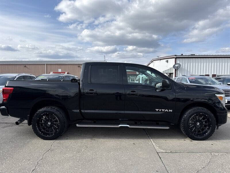 Used 2018 Nissan Titan S w/ S Utility Package AWD/4WD image 9