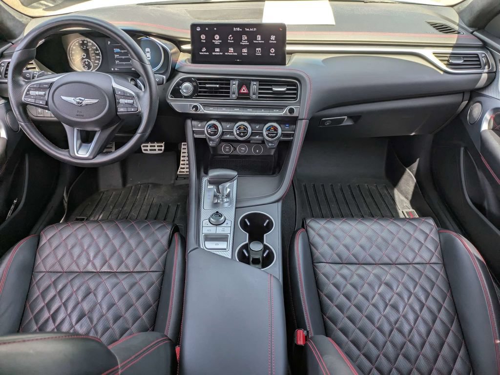 Used 2022 Genesis G70 3.3T RWD image 15