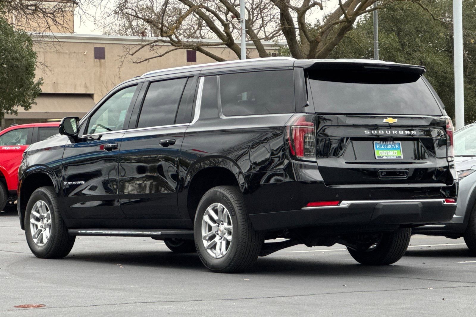 New 2026 Chevrolet Suburban LS w/ Max Trailering Package image 5