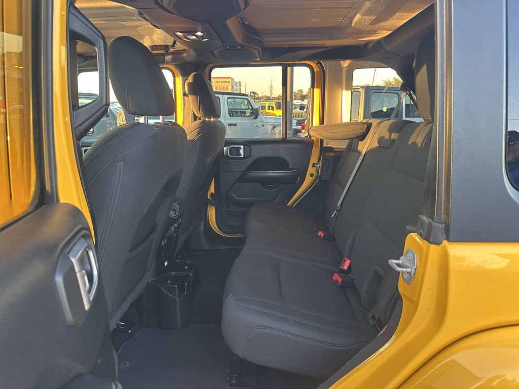 Used 2021 Jeep Wrangler Unlimited Sahara image 13
