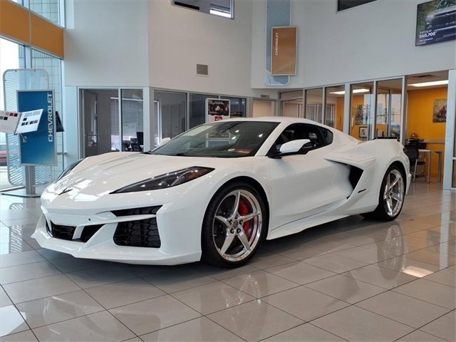 New 2026 Chevrolet Corvette E-Ray image 3