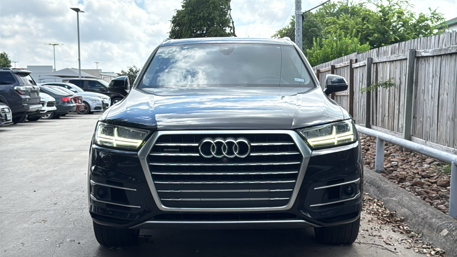 Used 2018 Audi Q7 3.0T Prestige w/ Prestige Package AWD/4WD image 2