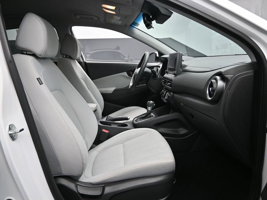 Used 2023 Hyundai Kona SEL image 32