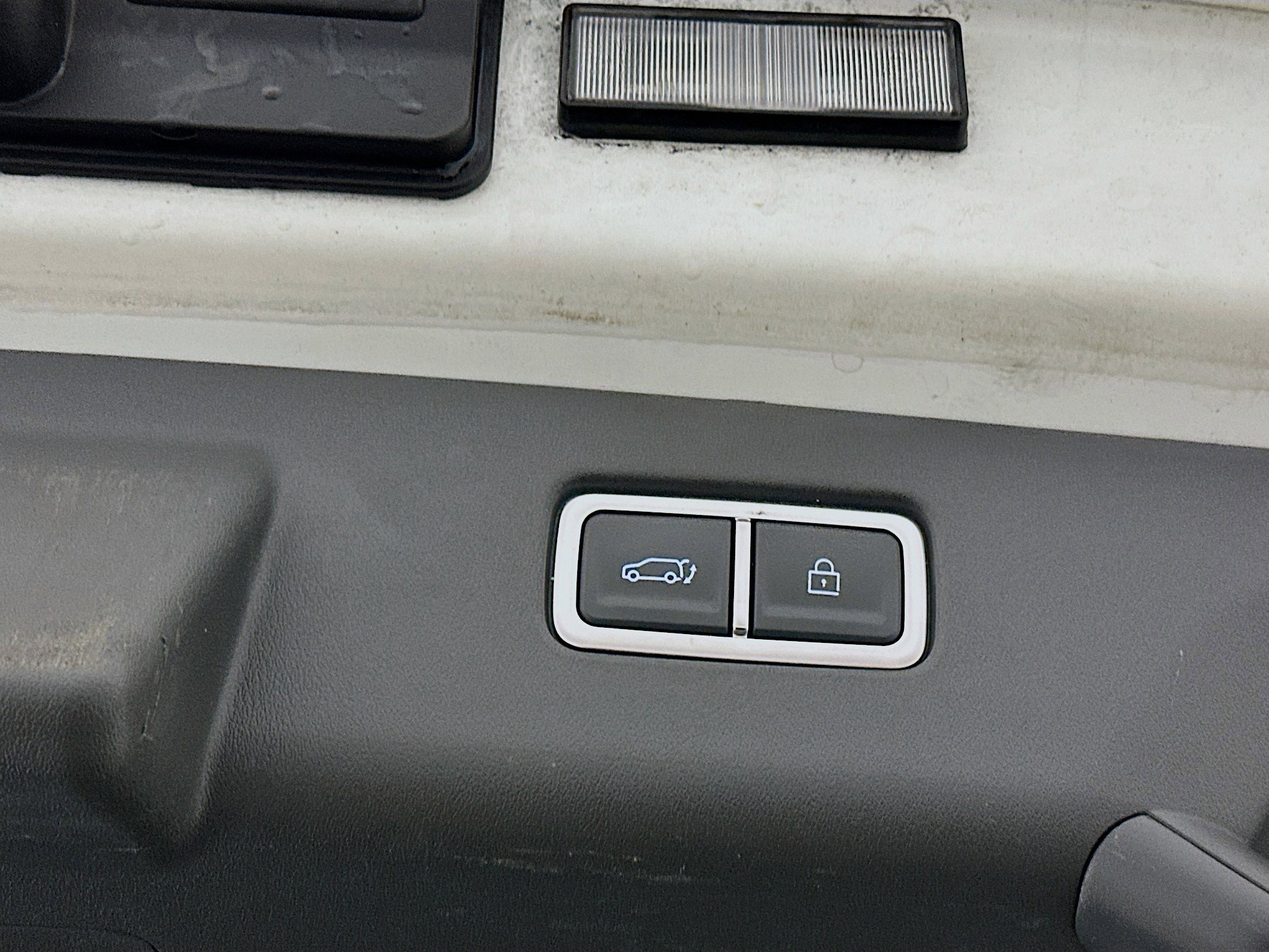 Used 2024 Kia EV9 Wind image 33