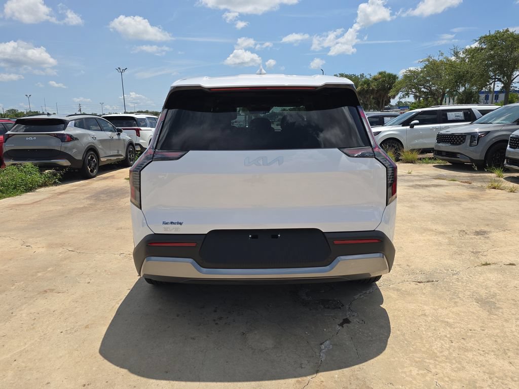 New 2026 Kia EV9 Light RWD image 7