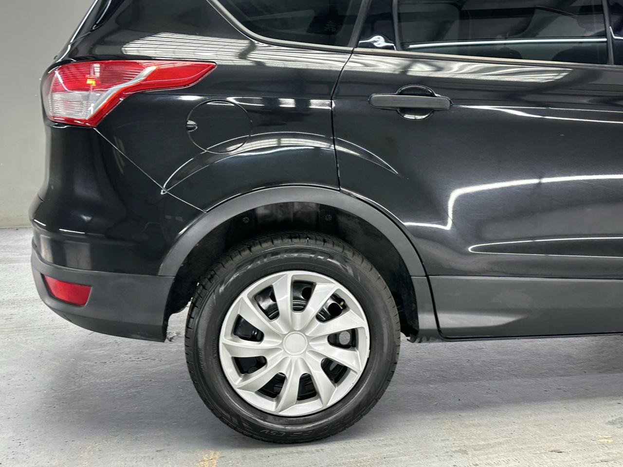 Used 2014 Ford Escape S FWD image 10