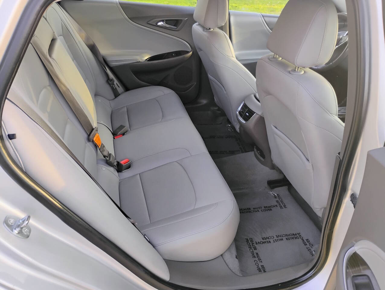 Used 2017 Chevrolet Malibu Premier FWD image 8