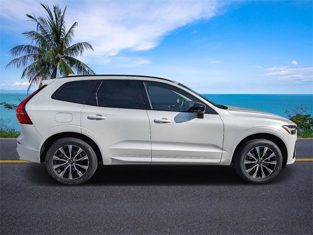New 2025 Volvo XC60 B5 Core w/ Climate Package image 2