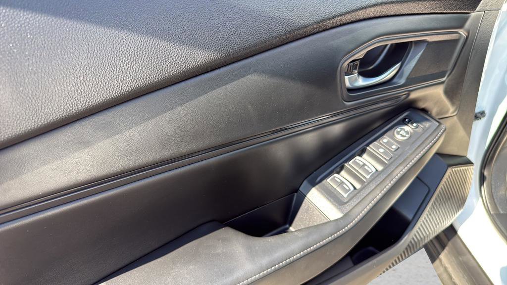 Used 2023 Honda Accord Sport image 11