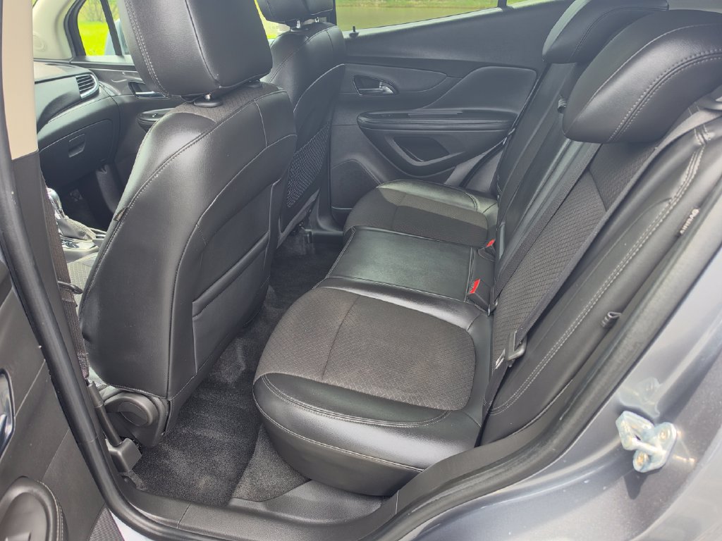 Used 2020 Buick Encore Preferred FWD image 29