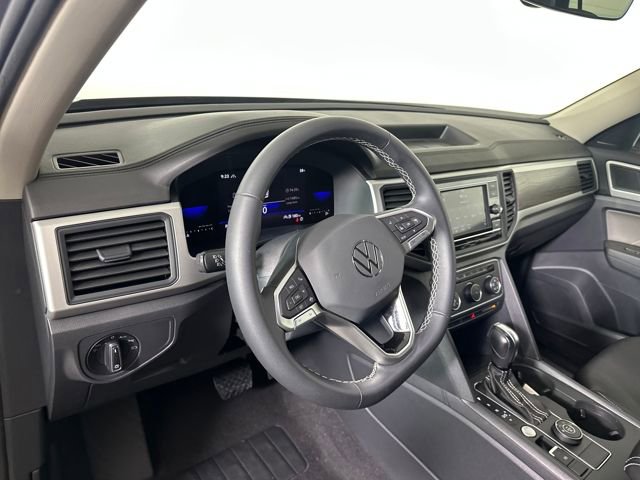 Used 2023 Volkswagen Atlas SE image 13