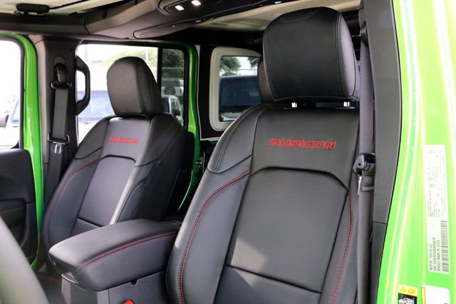 Used 2025 Jeep Wrangler Unlimited Rubicon AWD/4WD image 11