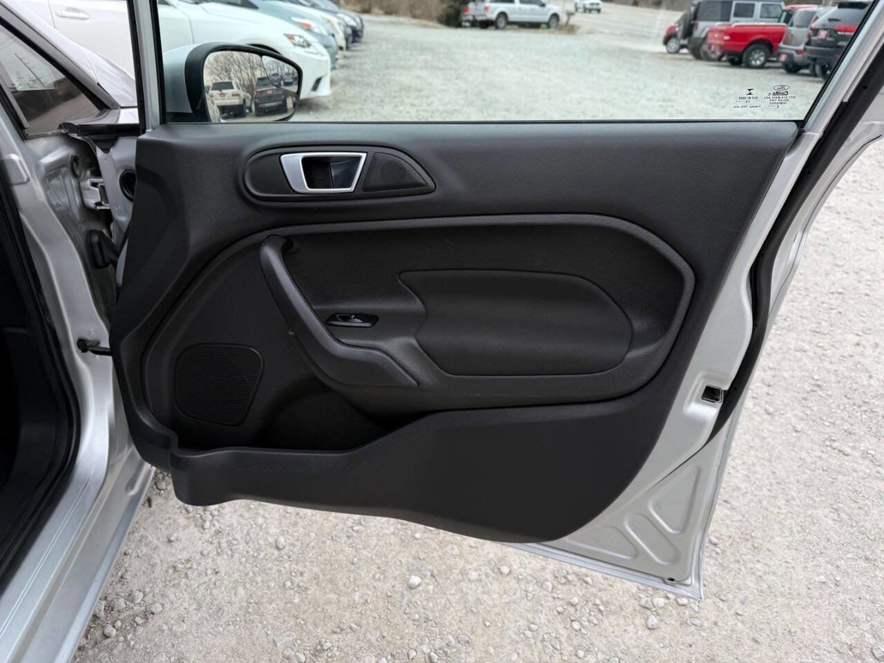 Used 2016 Ford Fiesta SE image 13