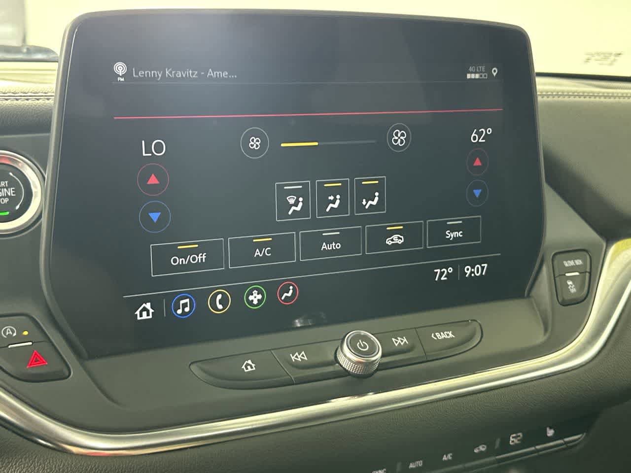 Used 2025 Chevrolet Blazer LT FWD image 27