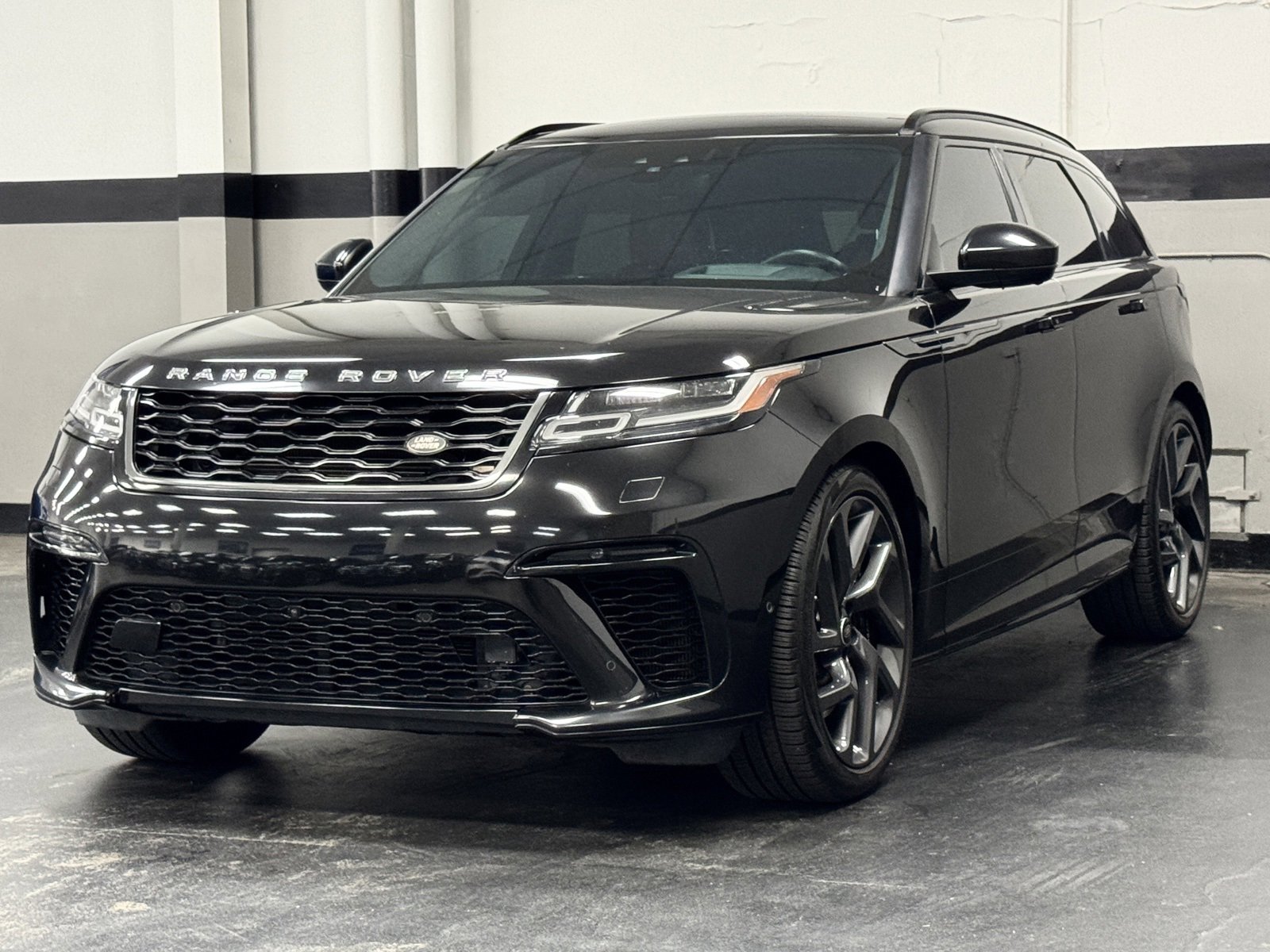 Used 2020 Land Rover Range Rover Velar SV Autobiography Dynamic image 7