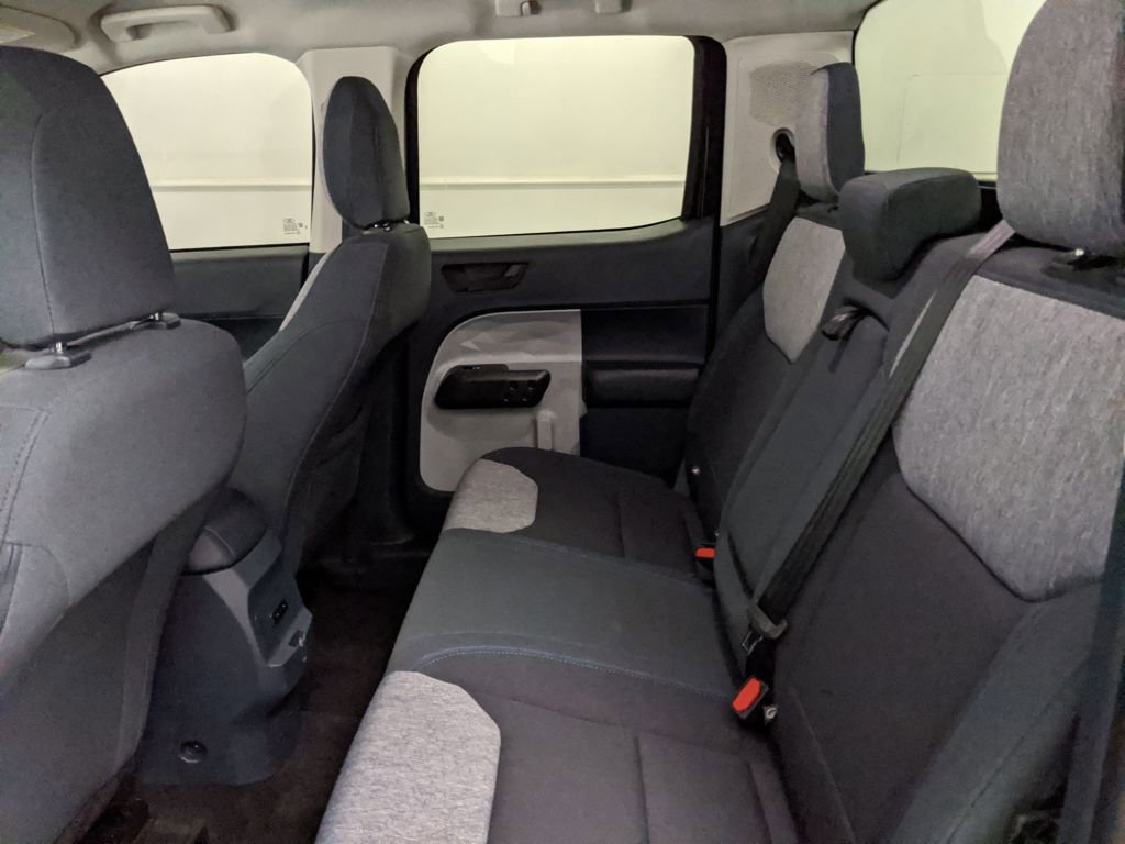 New 2025 Ford Maverick XLT image 23