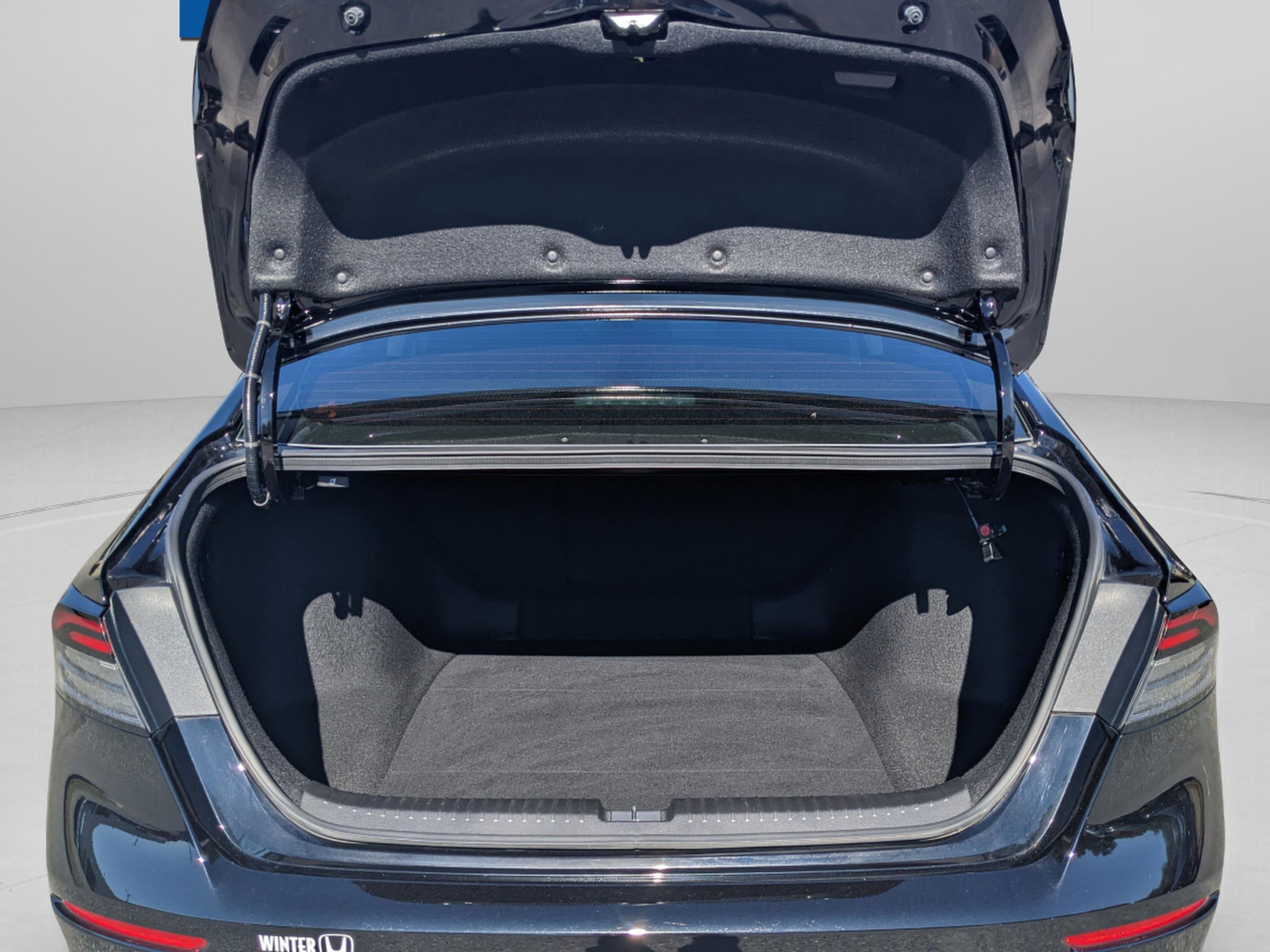 Used 2023 Honda Accord EX image 13