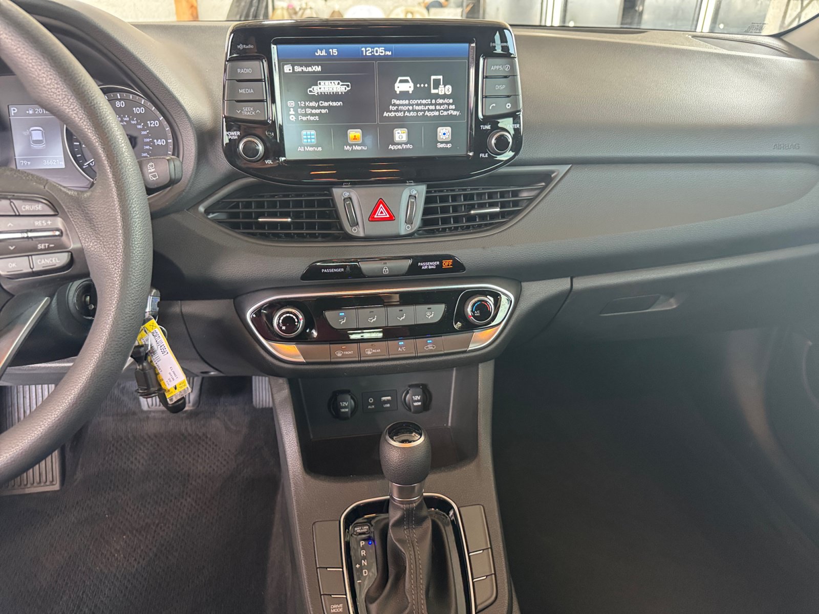 Used 2020 Hyundai Elantra GT FWD image 13