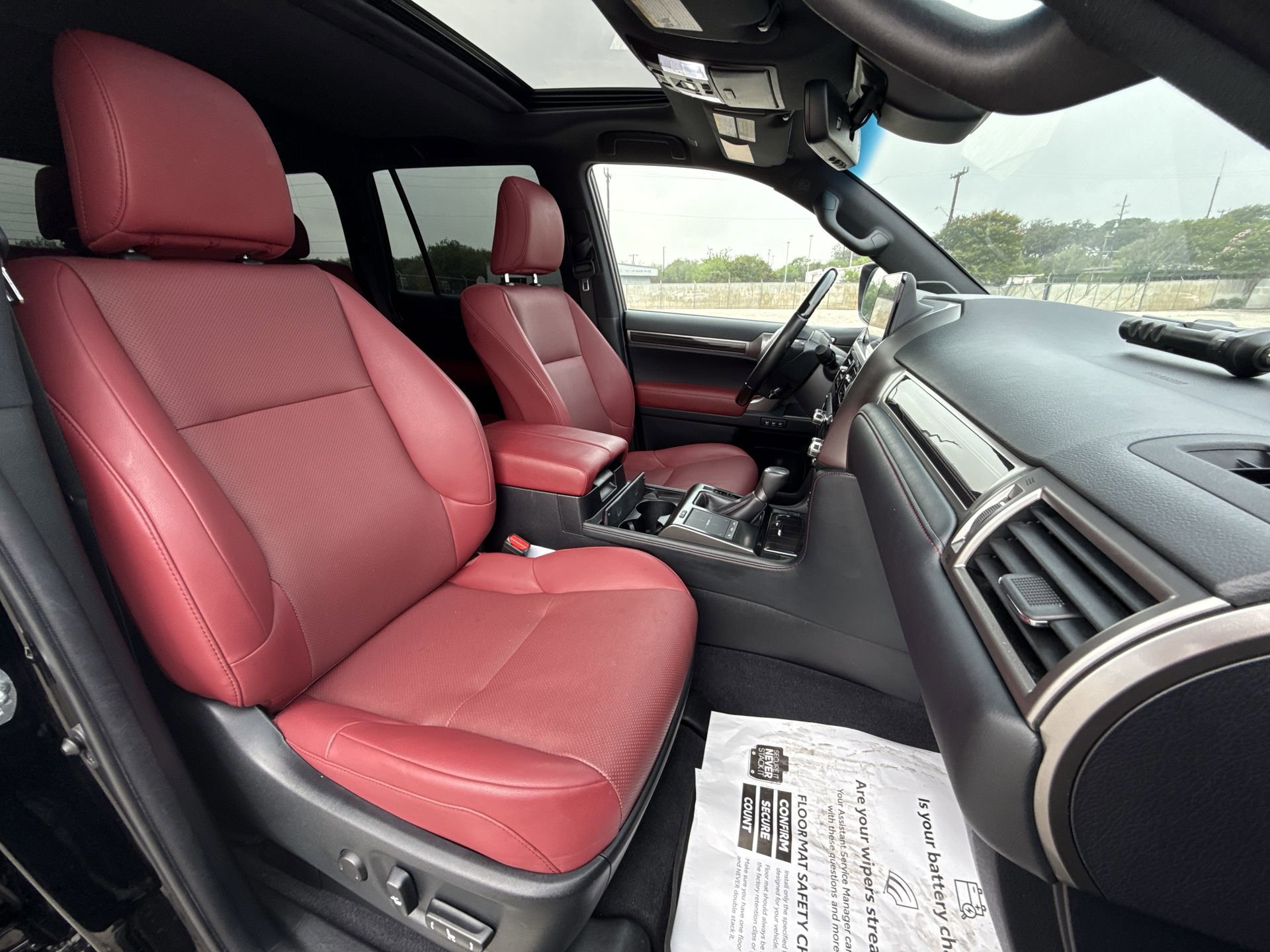 Used 2022 Lexus GX 460 Premium w/ Premium Package AWD/4WD image 27