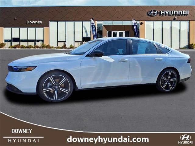 Used 2024 Honda Accord Sport image 2